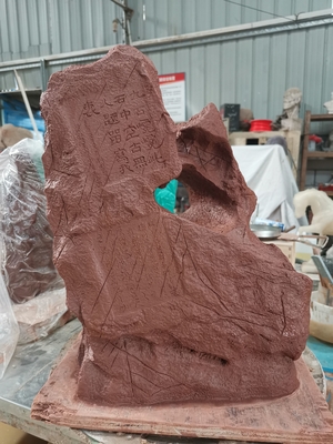 ODM Escultura de arcilla hecha a mano fundición de rocas escultura de piedra falsa