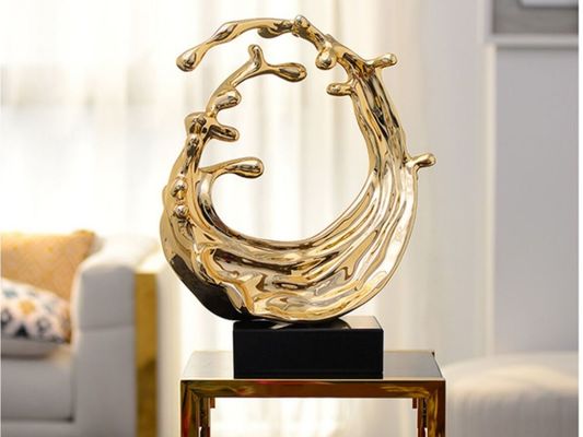 El metal de Art Sculpture Spray Modern Art de la resina del espejo del oro esculpe la decoración del pasillo